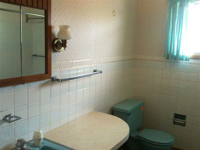 211 E High St, Kendallville, IN 46755 photo 10