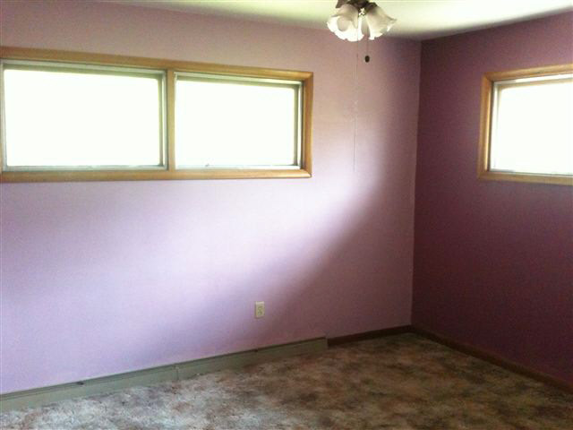211 E High St, Kendallville, IN 46755 photo 9