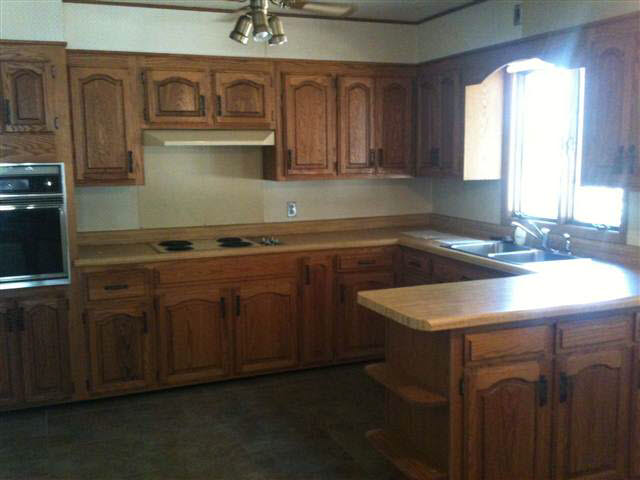211 E High St, Kendallville, IN 46755 photo 5