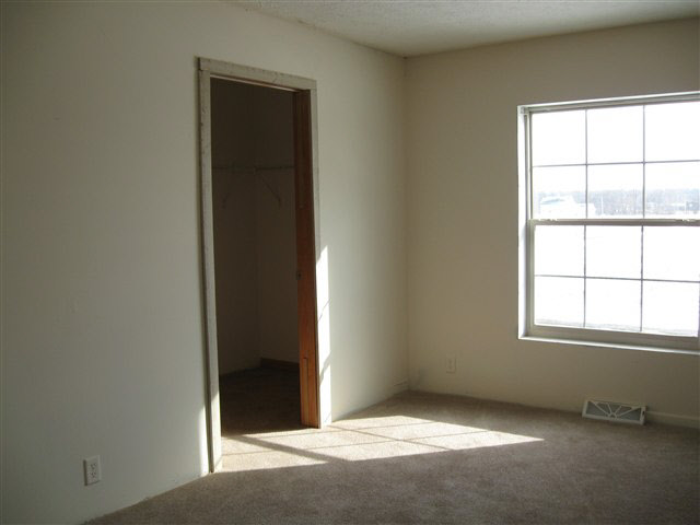 1490 S 200 E, Lagrange, IN 46761 photo 8
