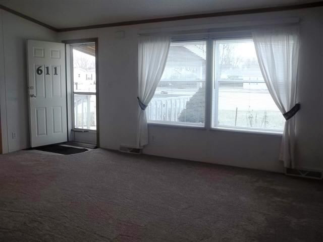 611 Meadowbrook Ln, Lagrange, IN 46761 photo 9