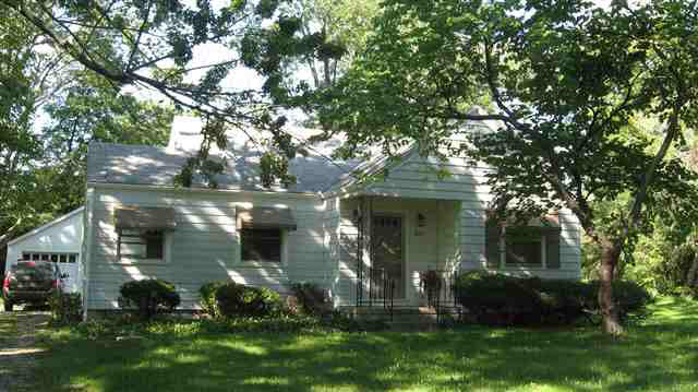 831 Ventura Ln, Fort Wayne, IN 46816 photo 1