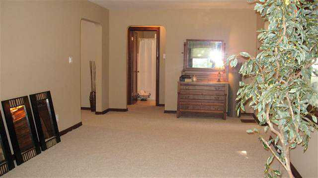 831 Ventura Ln, Fort Wayne, IN 46816 photo 2