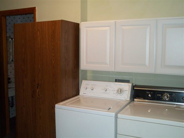 209 E Thirteenth St, Auburn, IN 46706 photo 6