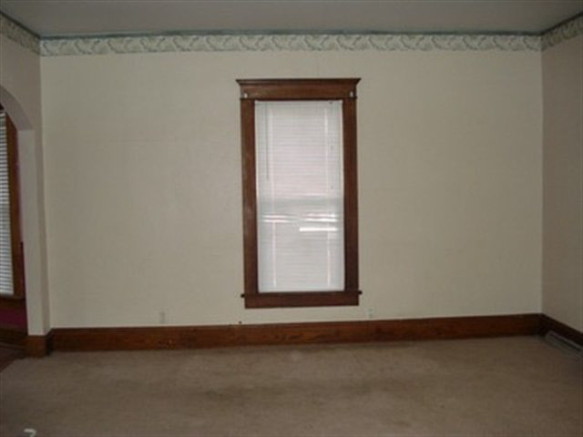 317 W Spring St, Lagrange, IN 46761 photo 12