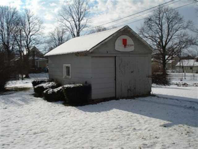 317 W Spring St, Lagrange, IN 46761 photo 20