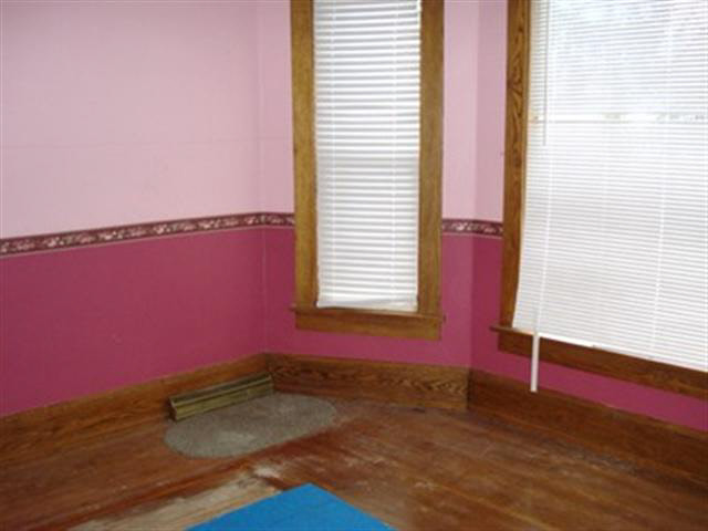 317 W Spring St, Lagrange, IN 46761 photo 8