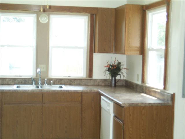 510 S Wayne St, Waterloo, IN 46793 photo 6