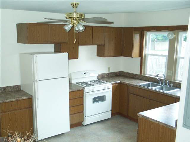 510 S Wayne St, Waterloo, IN 46793 photo 2