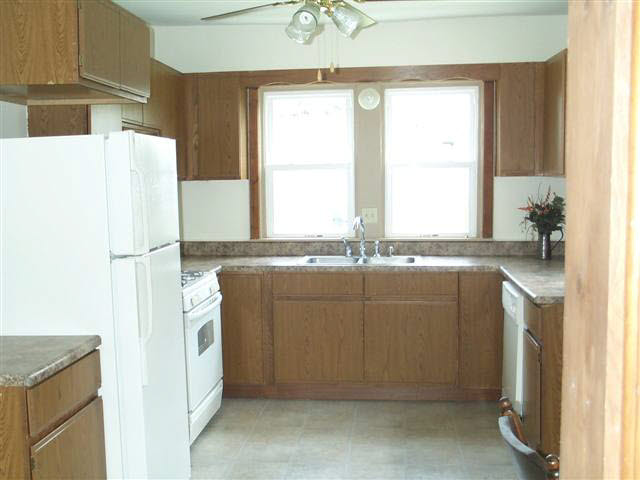 510 S Wayne St, Waterloo, IN 46793 photo 5