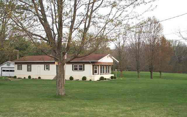 10298 E 450 S, Laotto, IN 46763 photo 1