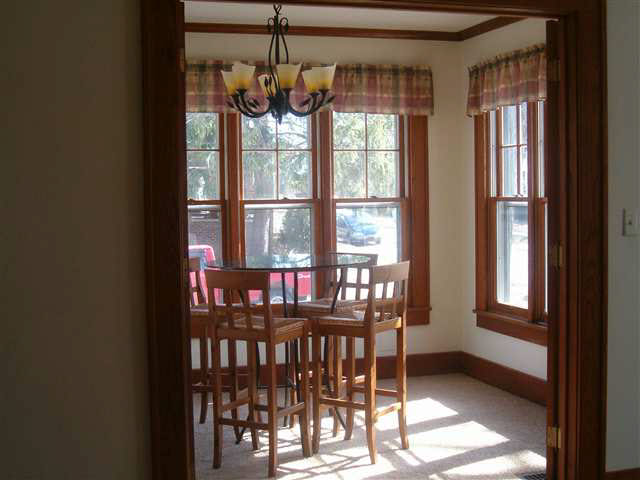 118 E Houston St, Garrett, IN 46738 photo 4