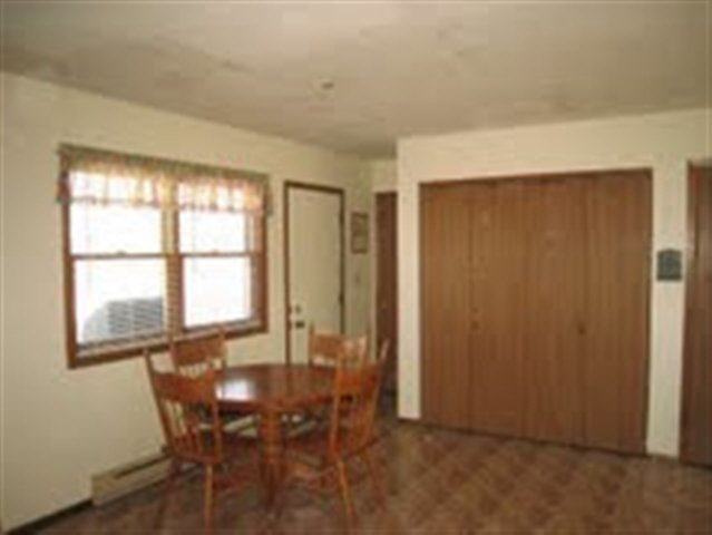 830 E Marion St, Waterloo, IN 46793 photo 4