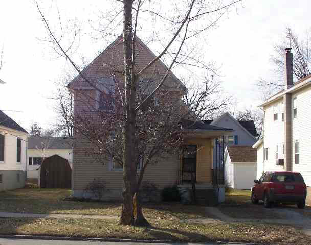 203 E Houston, Garrett, IN 46738 photo 1