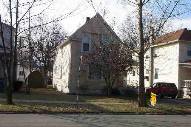 203 E Houston, Garrett, IN 46738 photo 2