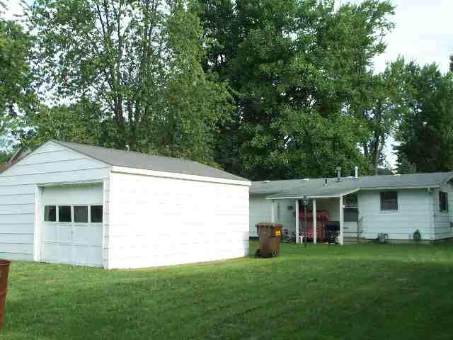 225 W Lockhart, Waterloo, IN 46793 photo 2