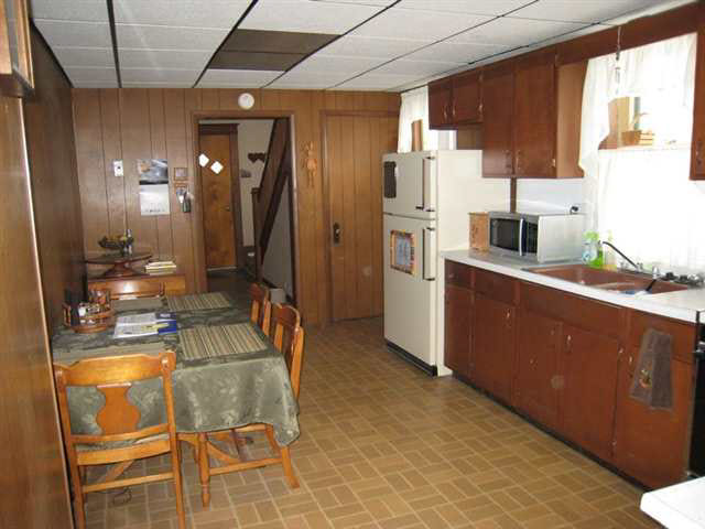 107 S Baxter St, Auburn, IN 46706 photo 6