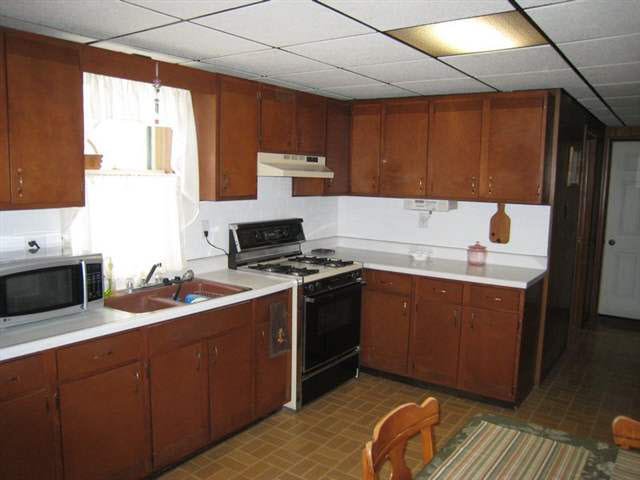 107 S Baxter St, Auburn, IN 46706 photo 5