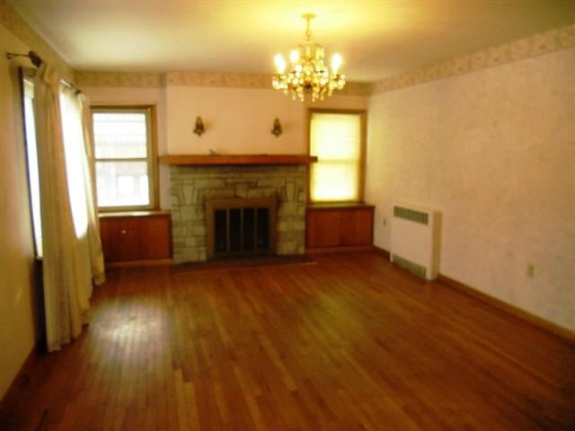 116 E Rush St, Kendallville, IN 46755 photo 5