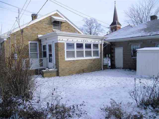 116 E Rush St, Kendallville, IN 46755 photo 2