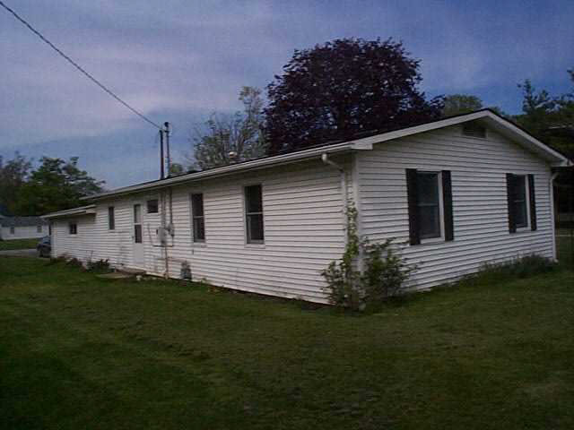 202 S Garrison, Ashley, IN 46705 photo 2