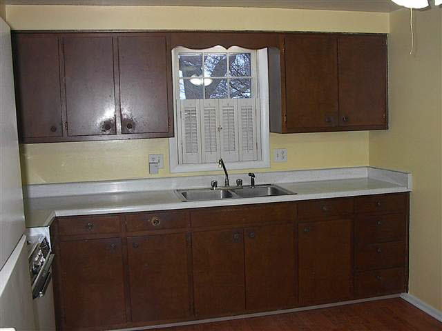 906 E 7th St, Auburn, IN 46706 photo 4