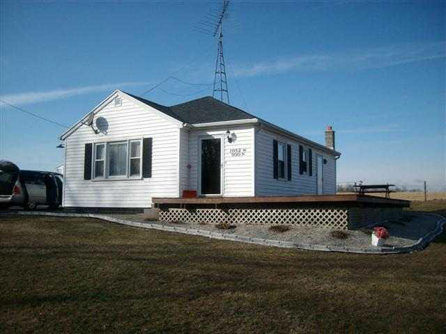1052 W 300 N, Albion, IN 46701 photo 1