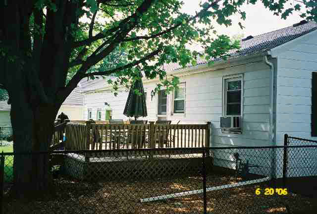 516 E Main St, Butler, IN 46721 photo 8