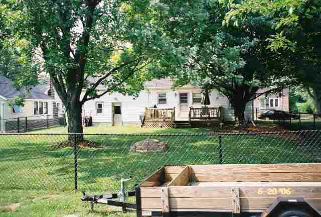 516 E Main St, Butler, IN 46721 photo 9