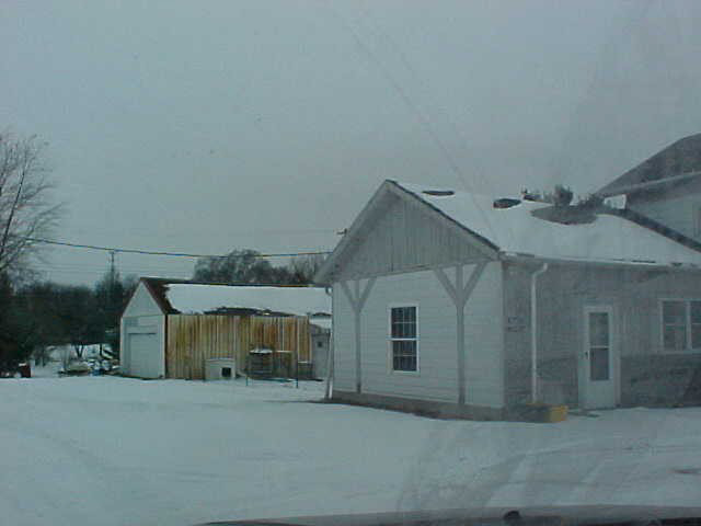 685 S Center St, Waterloo, IN 46793 photo 2
