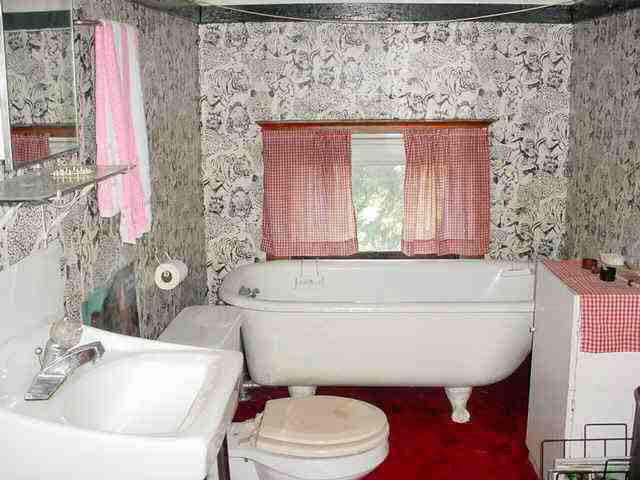 300 E Main St, Butler, IN 46721 photo 7