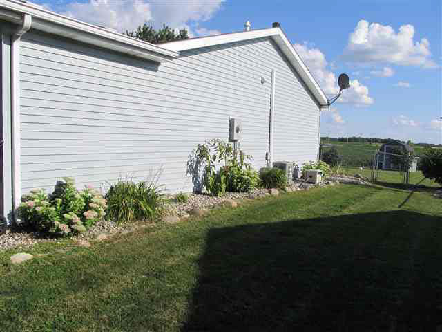 304 Chapel Ln, Ashley, IN 46705 photo 14