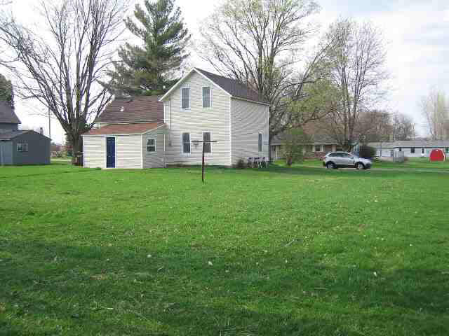406 E Lincoln St, Ashley, IN 46705 photo 3