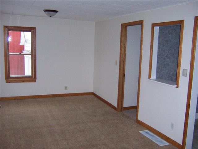 505 Third St, Howe, IN 46746 photo 5
