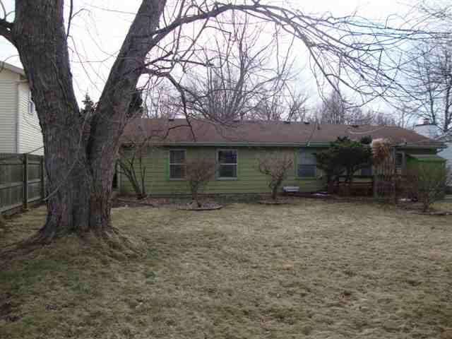 5305 Renfrew Dr, Fort Wayne, IN 46835 photo 3