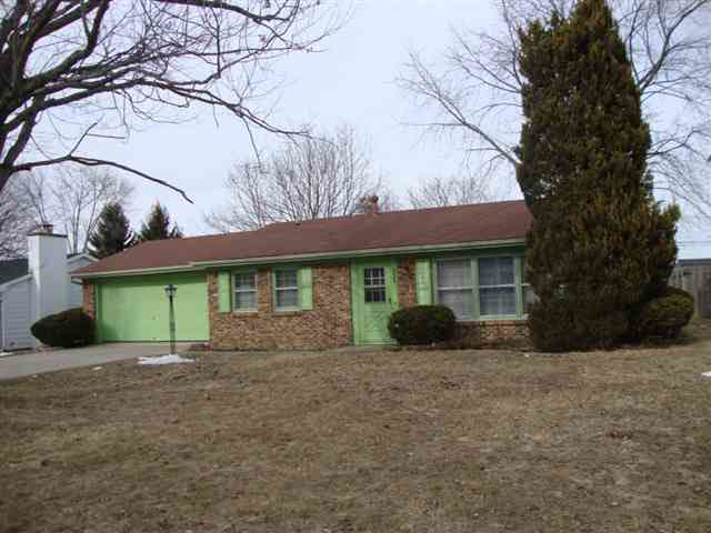 5305 Renfrew Dr, Fort Wayne, IN 46835 photo 1