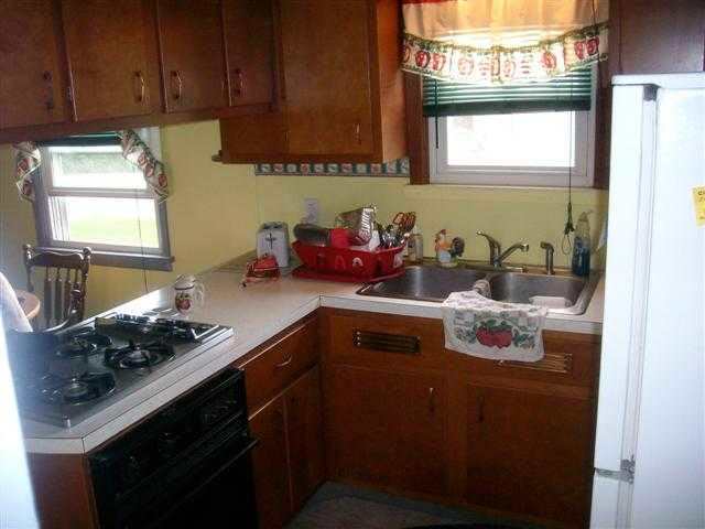 601 E South St, Albion, IN 46701 photo 10