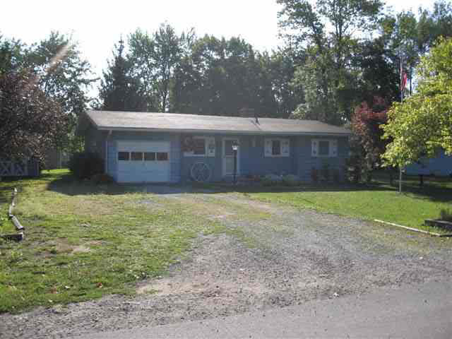 909 S Guilford St, Garrett, IN 46738 photo 1