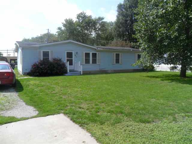 411 Jay St, Topeka, IN 46571 photo 1