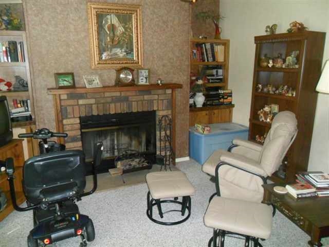 411 Jay St, Topeka, IN 46571 photo 9