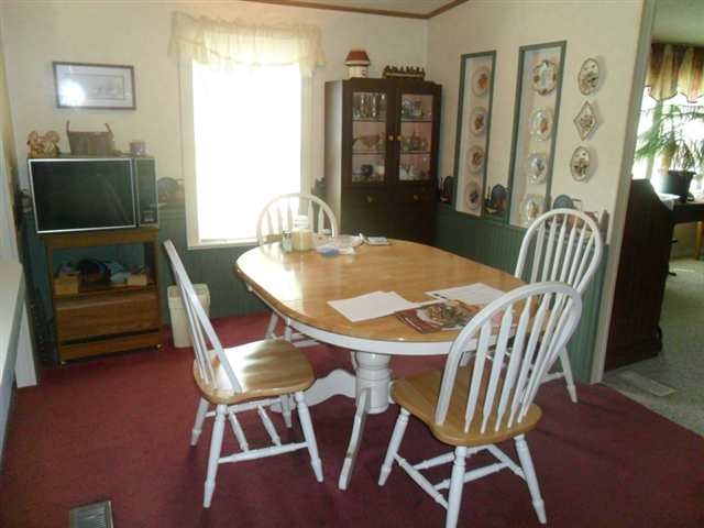 411 Jay St, Topeka, IN 46571 photo 5