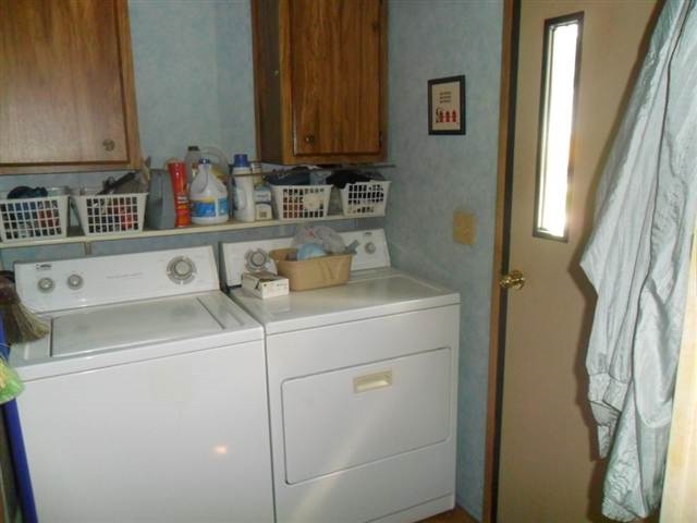 411 Jay St, Topeka, IN 46571 photo 17
