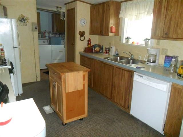 411 Jay St, Topeka, IN 46571 photo 6