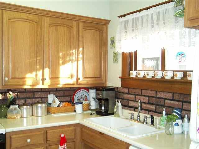 214 S Lee St, Garrett, IN 46738 photo 2