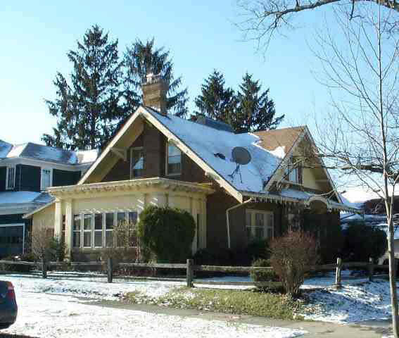 215 E Houston, Garrett, IN 46738 photo 2