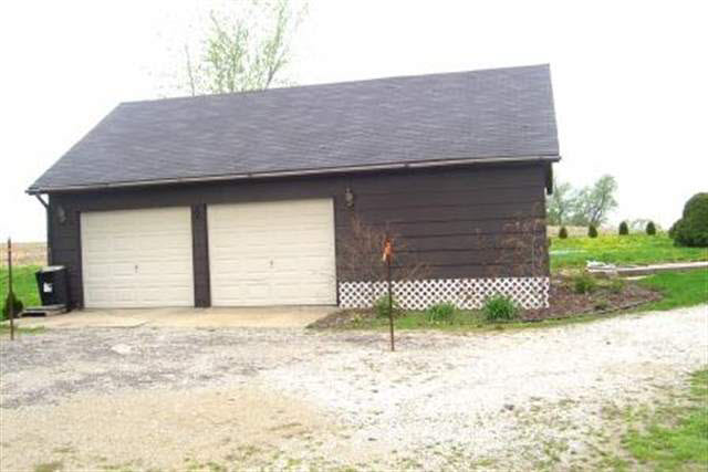10640 E 100 S, Lagrange, IN 46761 photo 3