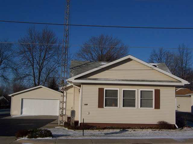507 Fair St, Kendallville, IN 46755 photo 1
