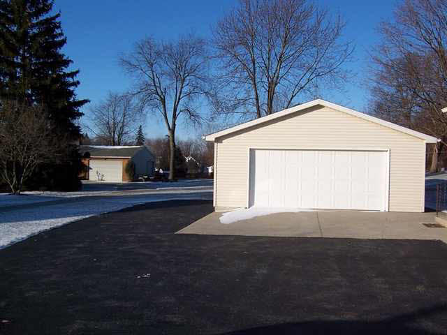 507 Fair St, Kendallville, IN 46755 photo 11