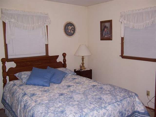 507 Fair St, Kendallville, IN 46755 photo 9