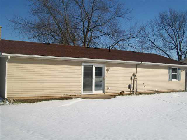 315 Hillside Dr, Lagrange, IN 46761 photo 16